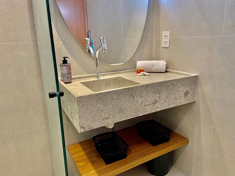 Studio Térreo Frente Piscina Manatee