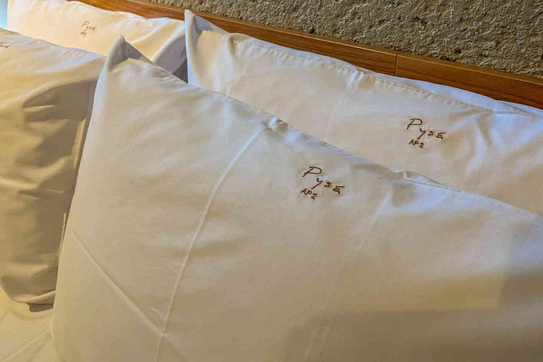 Casa Beverly Hills Pysá 02 Milagres - Hosti