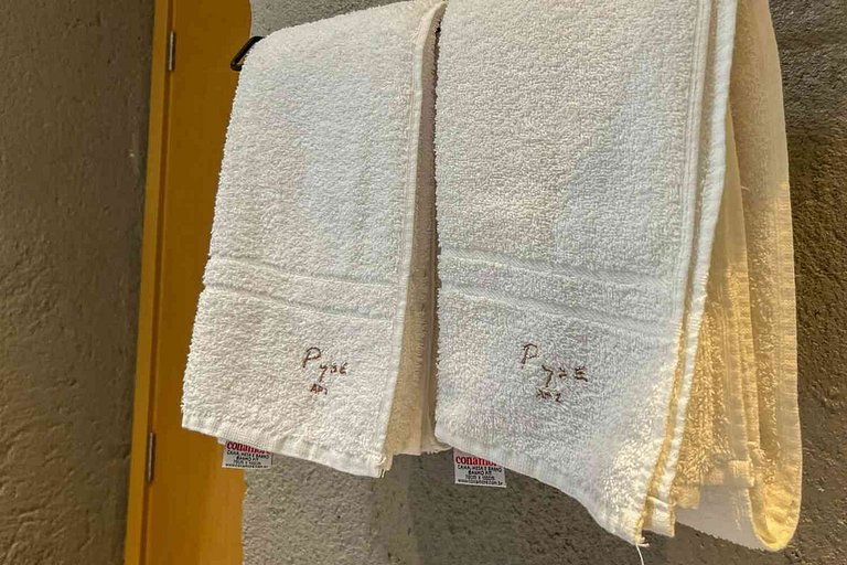 Casa Beverly Hills Pysá 02 Milagres - Hosti