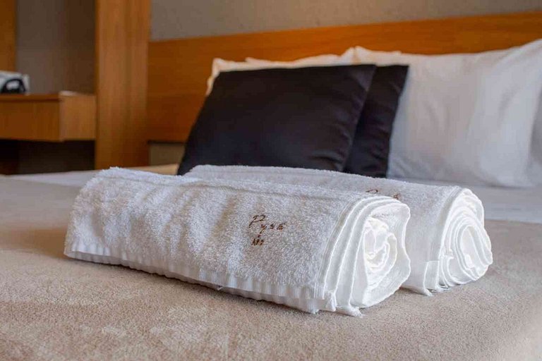 Casa Beverly Hills Pysá 02 Milagres - Hosti