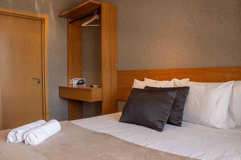 Casa Beverly Hills Pysá 02 Milagres - Hosti