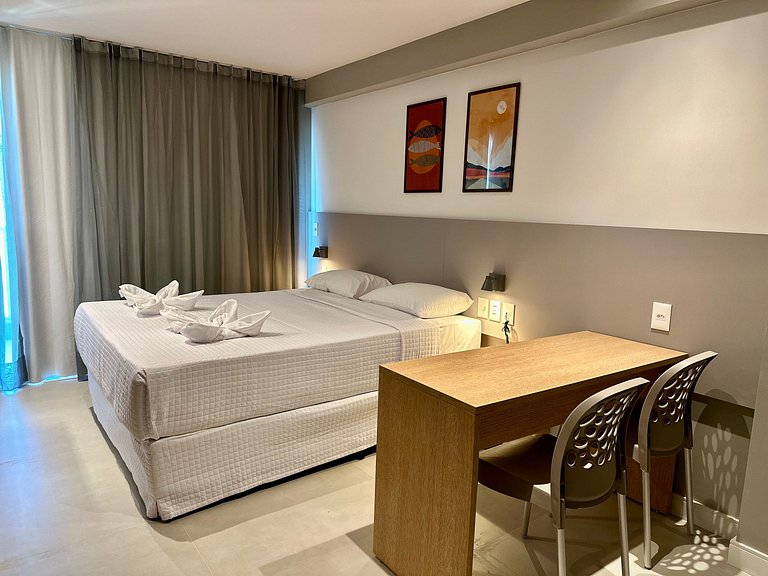 RN Studio 618 - Hosti