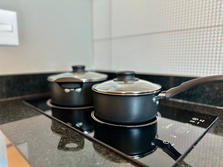 RN Studio 618 - Hosti