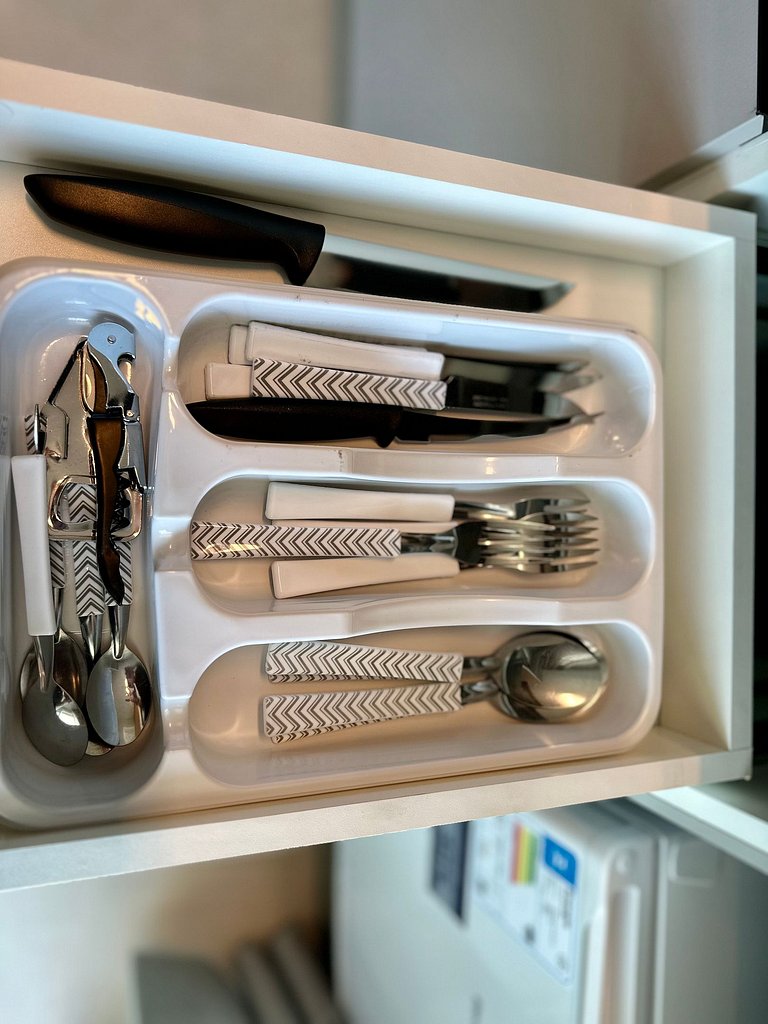 RN Studio 618 - Hosti