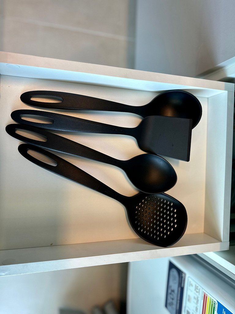 RN Studio 618 - Hosti