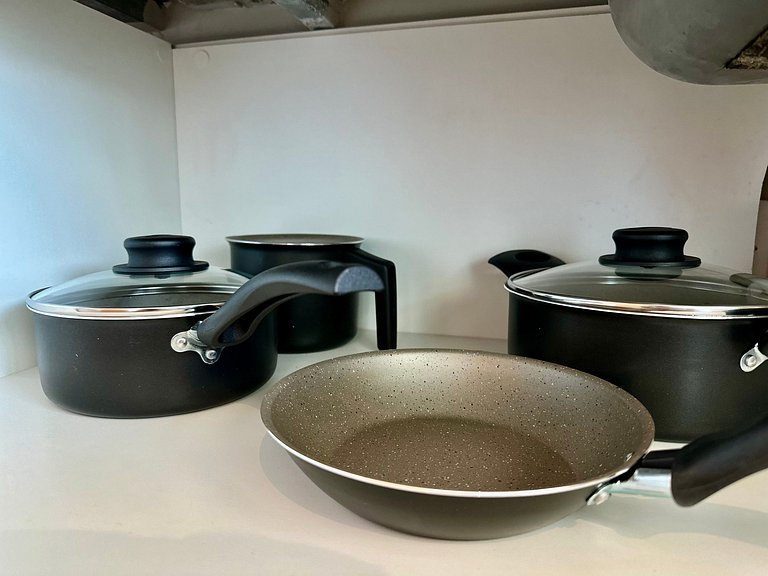 RN Studio 618 - Hosti