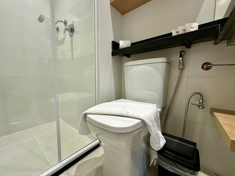 RN Studio 618 - Hosti