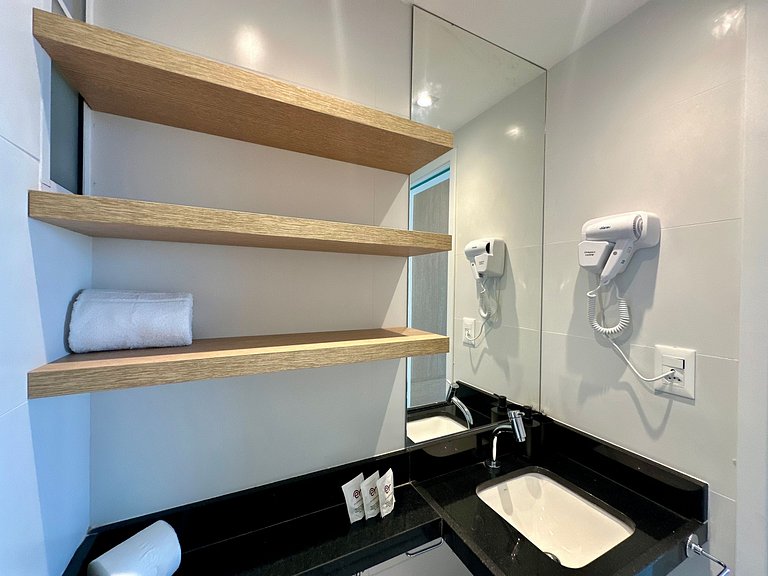 RN Studio 618 - Hosti